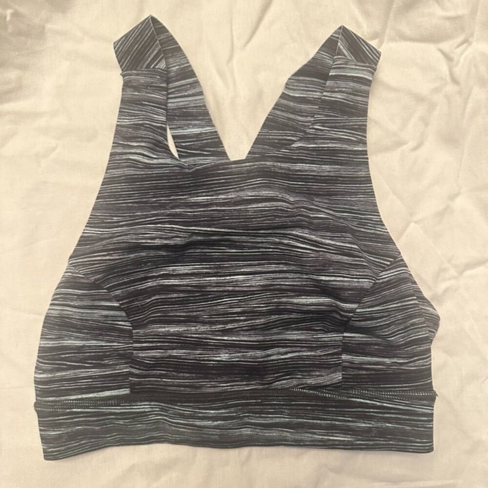 Lululemon Sports Bra, size 4